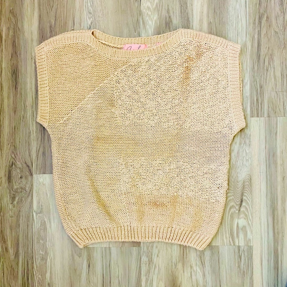 VINTAGE Jaclyn Smith wool, short sleeve sweater// tan/nude// women’s Med